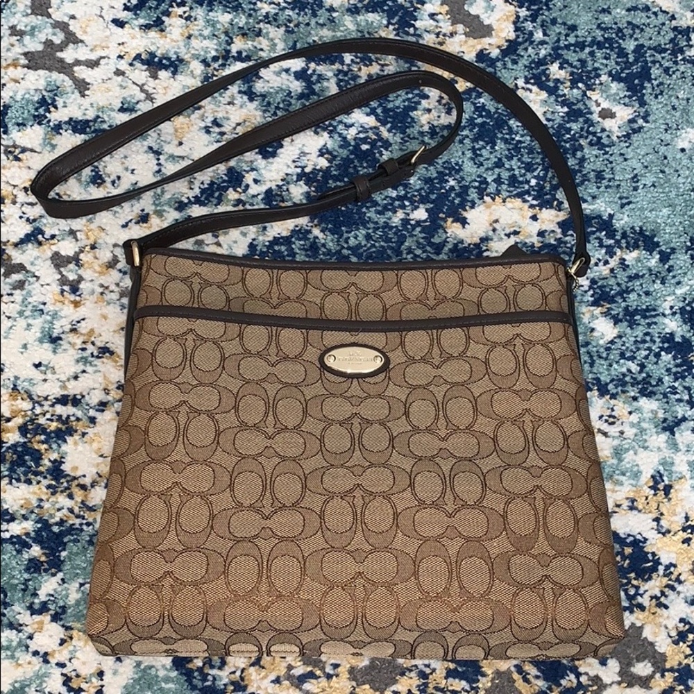🤎 Coach File Crossbody Messenger Bag 🤎